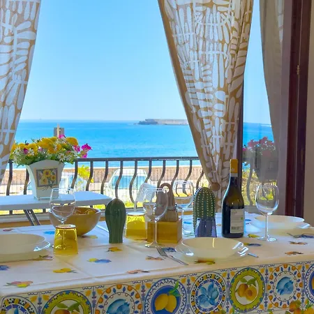 Luxurious Lucia Giardini Naxos