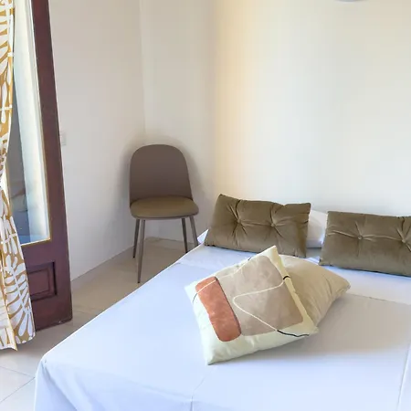 Luxurious Lucia * Giardini Naxos